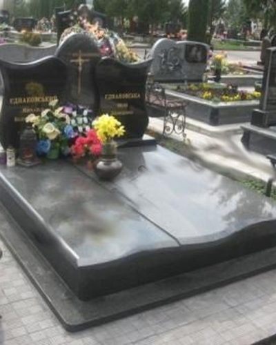 dvojnoypamjatnik051
