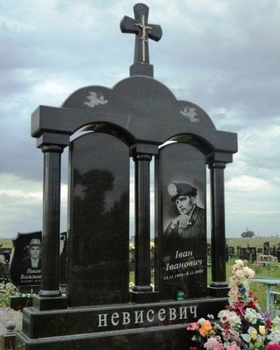 dvojnoypamjatnik082