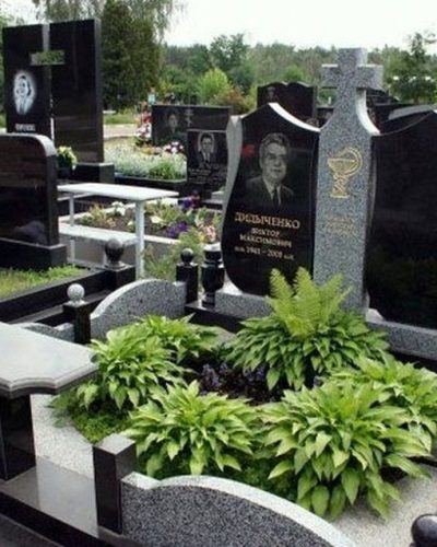 dvojnoypamjatnik132