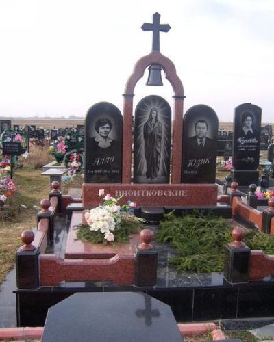 memorial003