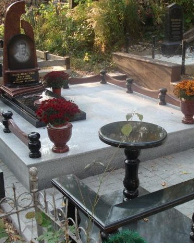 memorial023