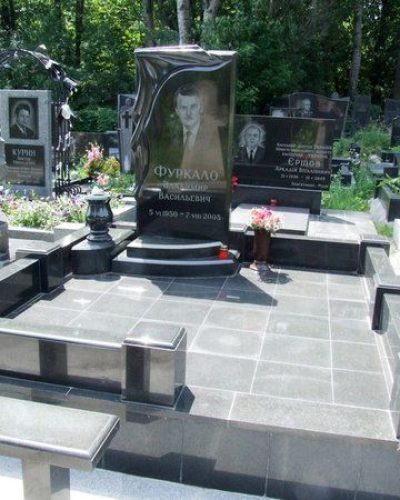 memorial045