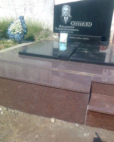 memorial074