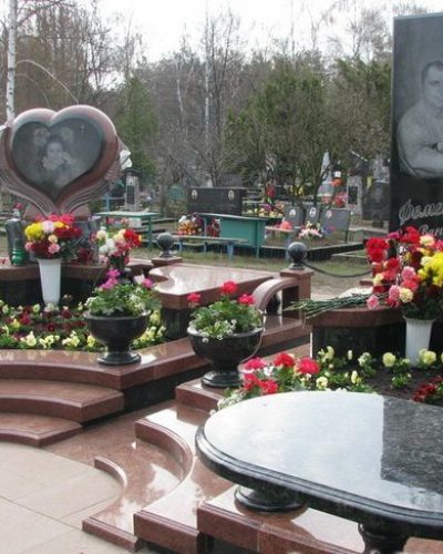 memorial075